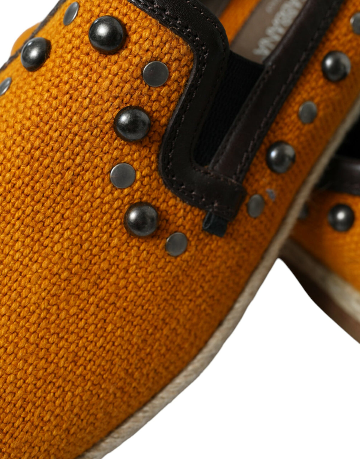 Dolce & Gabbana loafers i orange linne och läder med nitar