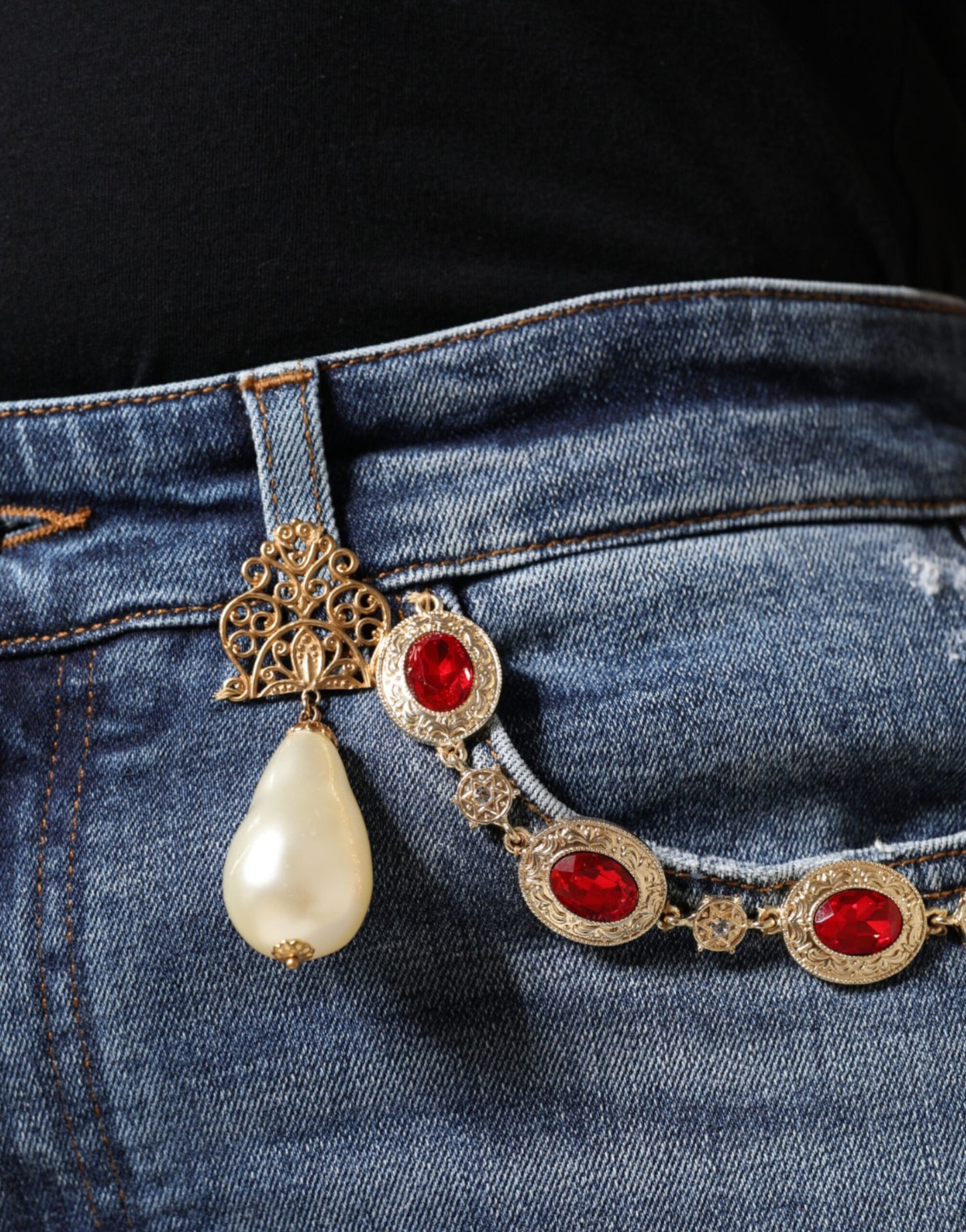 Dolce &amp; Gabbana mörkblå bomullsslitna skinny denimjeans