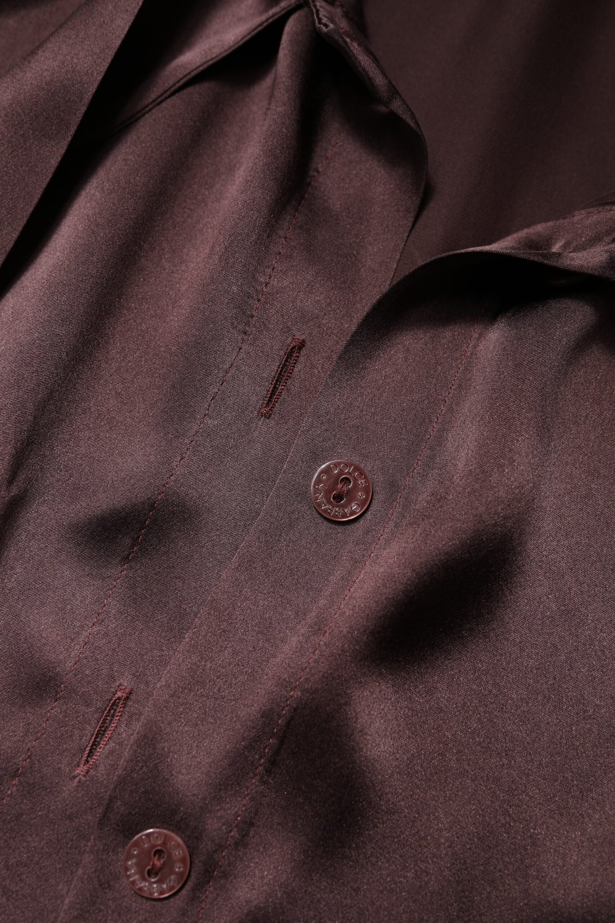 Dolce & Gabbana brun blus med ascot-krage och lång ärm